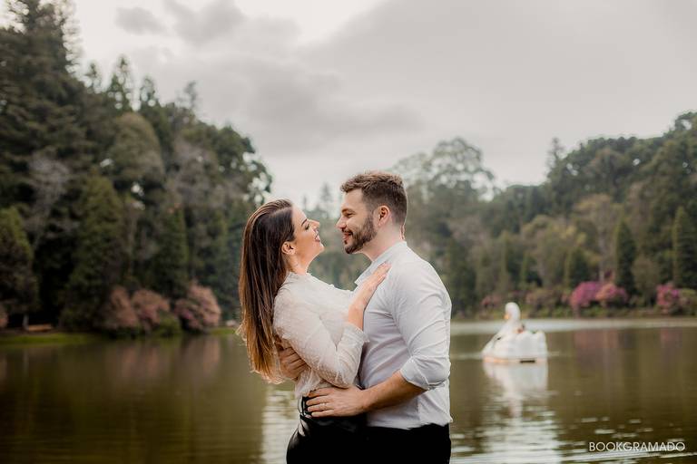 book ensaio fotografico gramado fotografo passeio turistico foto casal canela lago negro natal luz temporada bodas romantico lua de mel pedido de casamento