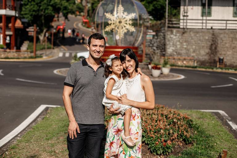 fotografo barato gramado pacote prime gourmet fotos rua torta ensaio fotos  familia criança infantil gramadobook natal