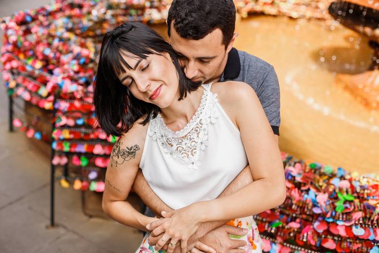 casal fotografo barato gramado pacote prime gourmet fotos rua torta ensaio fotos  familia criança infantil gramadobook fonte do amor eterno