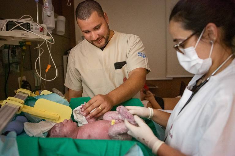 cuidados-com-rn-pos-parto