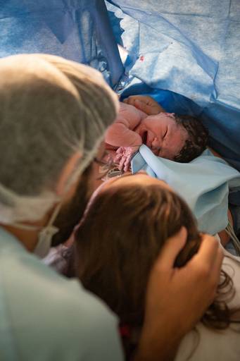 golden-hour-do-bebe-cesariana