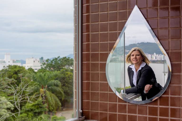 Adilene Hensel Matias consultoria financeira