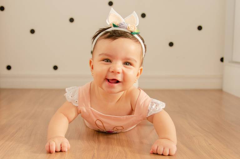 ensaio lifestyle em casa familia niteroi pascoa bebe 