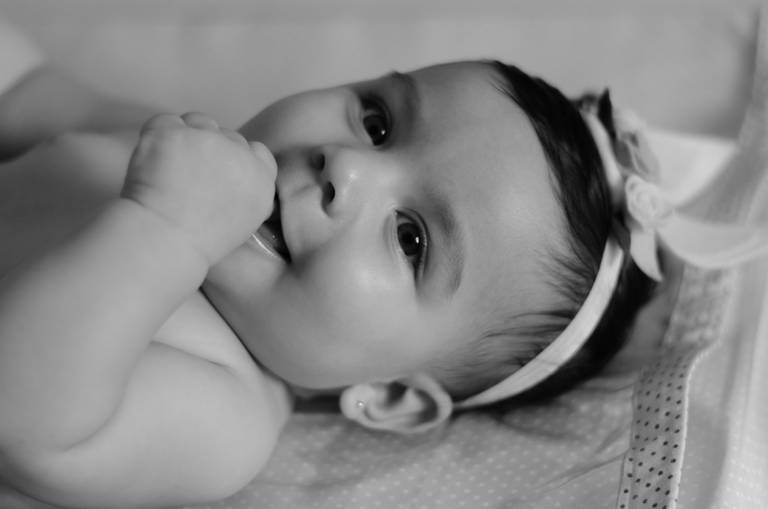 ensaio lifestyle em casa familia niteroi pascoa bebe 