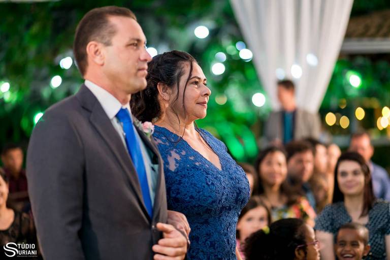 Vestido azul da mãe da noiva 