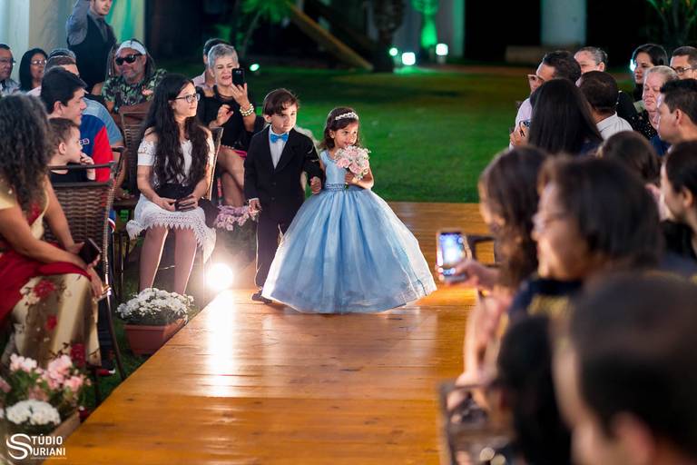 Entrada da dama e page 