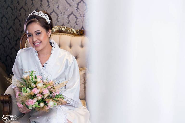 Melhor local para noivas se arrumarem para casamento em Araguari 
