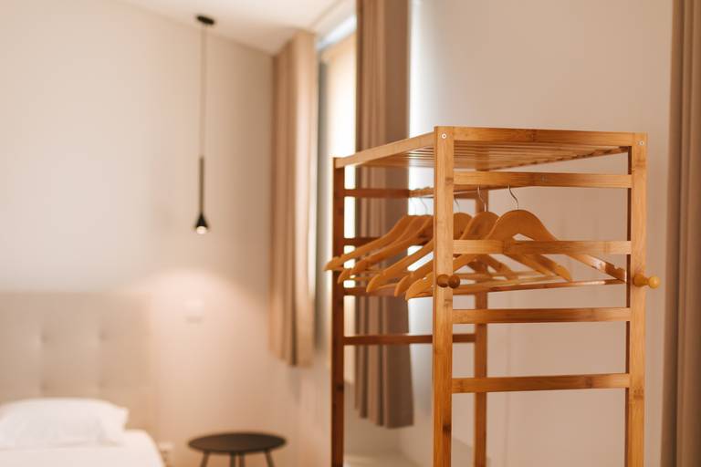 Detalhes no quarto em city stone house