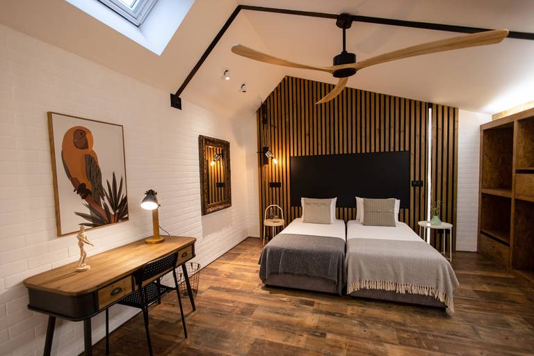 dark studio são miguel - açores 