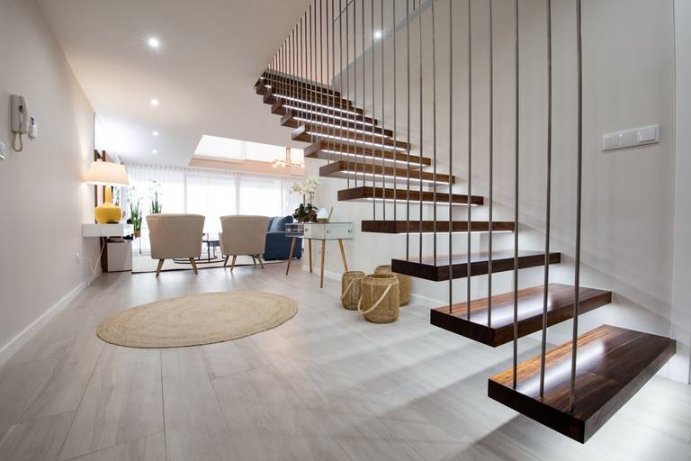 house rodrigues  na caloura - escadas 