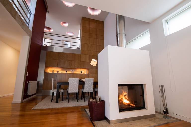 Casa Remax Ribeira Grande lareira