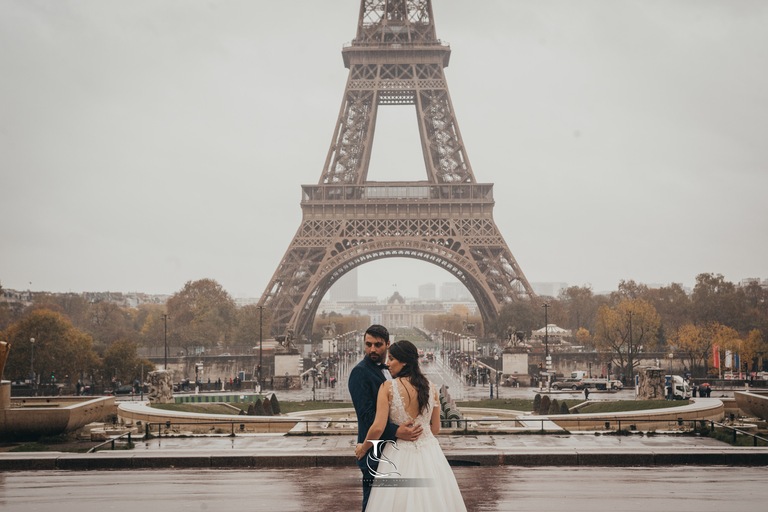 Wedding Destination-Best Photographer-Love the dress-Paris-France
