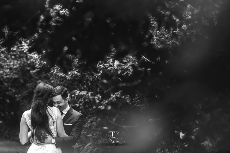 Wedding Destination-Best Photographer-Love the dress-Portugal-Açores