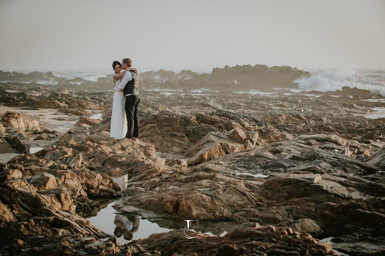 Wedding Destination-Best Photographer-Love the dress-Praia-Portugal