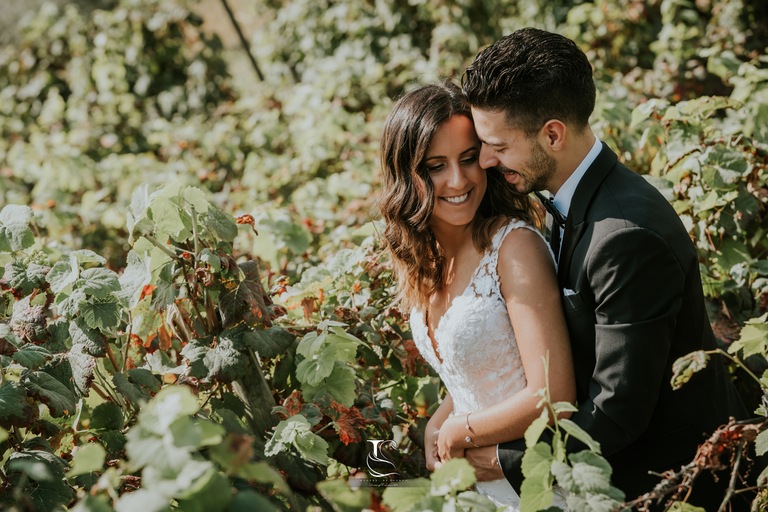 Wedding Destination-Best Photographer-Love the dress-Rio Douro-Régua-Portugal