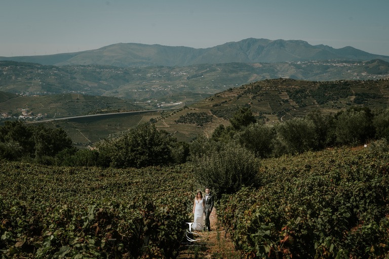 Wedding Destination-Best Photographer-Love the dress-Rio Douro-Régua-Portugal
