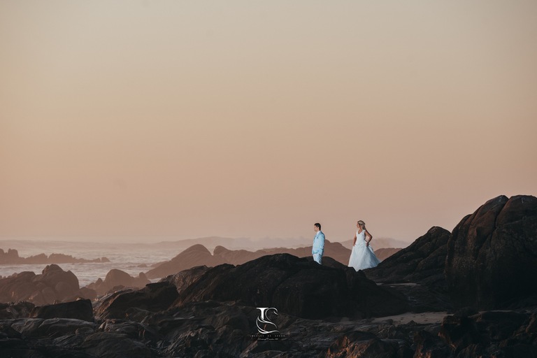 Wedding Destination-Best Photographer-Love the dress-Póvoa de Varzim-Praia-Portugal