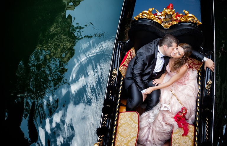 Wedding Destination-Best Photographer-Love the dress-Veneza-Italy