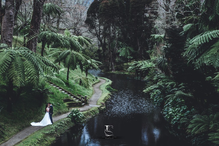 Wedding Destination-Best Photographer-Love the dress-Portugal-Açores