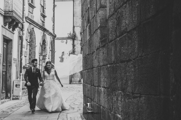 Wedding Destination-Best Photographer-Love the dress-Braga-Portugal