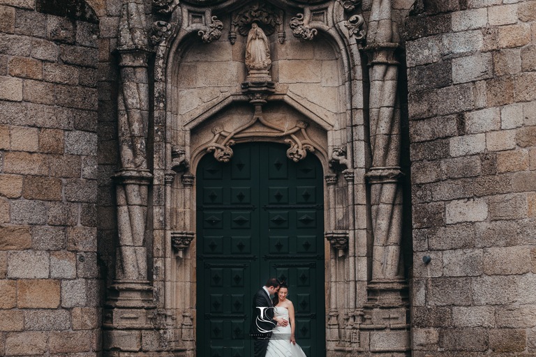 Wedding Destination-Best Photographer-Love the dress-Guarda-Portugal