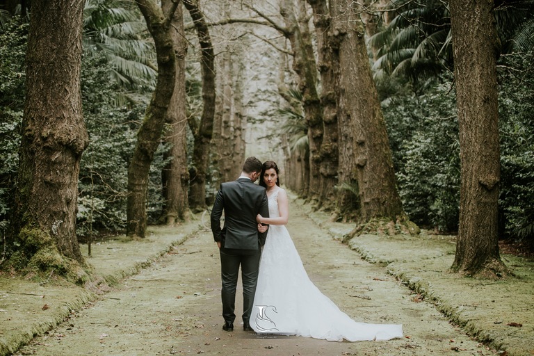 Wedding Destination-Best Photographer-Love the dress-Portugal-Açores