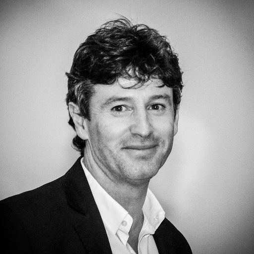 Domingos Paciência, ex jogador de futebol.