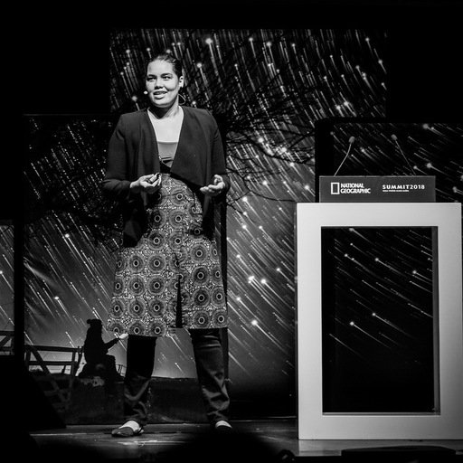 Adjany Costa, Investigadora