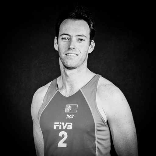João Brenha, ex jogador de voleibol do Espinho e da selecção nacional de Voleibol