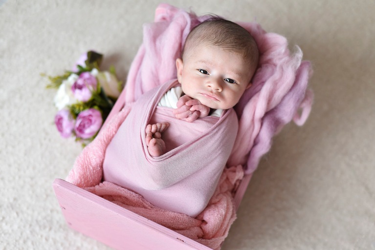 melhorfotografanewborn,sweetphoto,sweetbaby,,melhorfotografadoalgarve, melhorfotografadeportugal,ensaiofotograficorecemnascido,amormaior,sessaodefotos,fotografiaartistica,fineart,bebe,estudiodefotografia,odeceixe,caminhamadeira