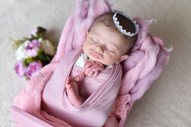 caminhamadeira,flores, melhorfotografanewborn,sweetphoto,sweetbaby,,melhorfotografadoalgarve, melhorfotografadeportugal,ensaiofotograficorecemnascido,amormaior,sessaodefotos,fotografiaartistica,fineart,bebe,estudiodefotografia,odeceixe