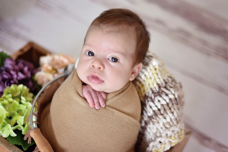 melhorfotografanewborn,sweetphoto,sweetbaby,,melhorfotografadoalgarve, melhorfotografadeportugal,ensaiofotograficorecemnascido,amormaior,sessaodefotos,fotografiaartistica,fineart,bebe,estudiodefotografia,odeceixe,flores