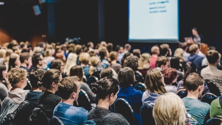 Evento Corporativo Eternizare - Palestra com público empresarial