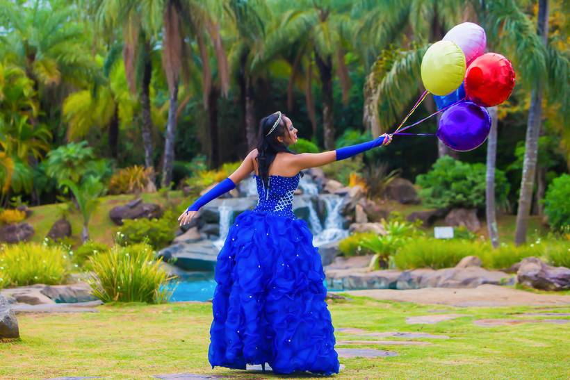 1 5  A n o s  |  Laiza