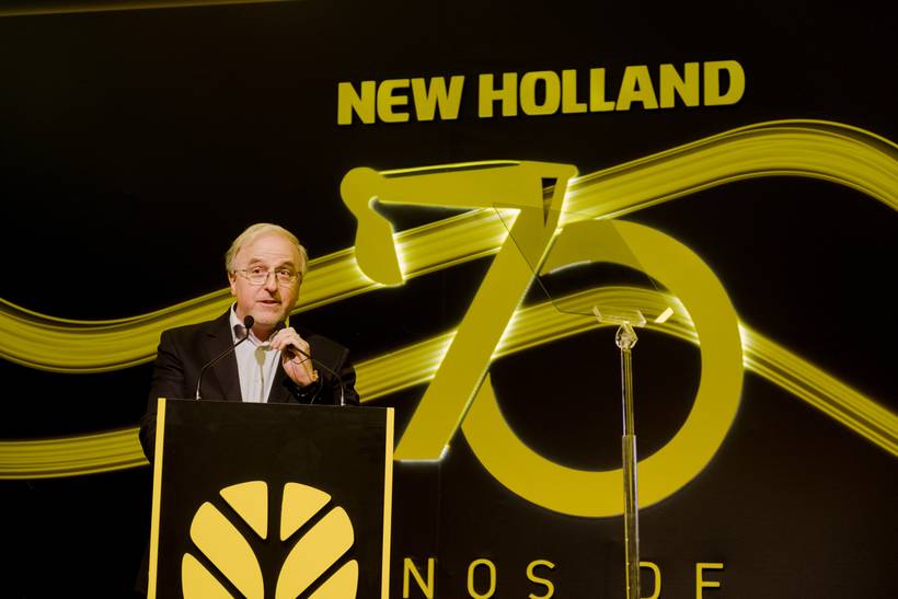 New Holland 70 anos