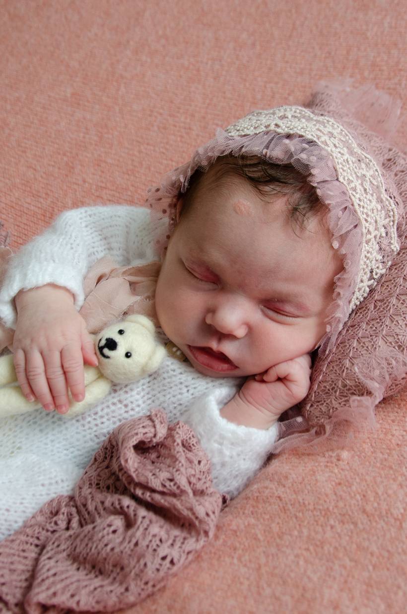 Newborn Antonella 