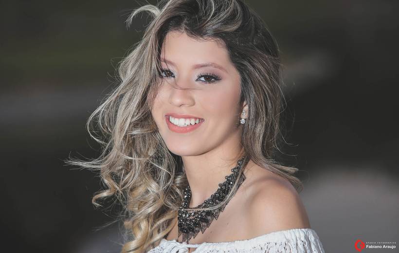 Book 15 anos - THAÍS