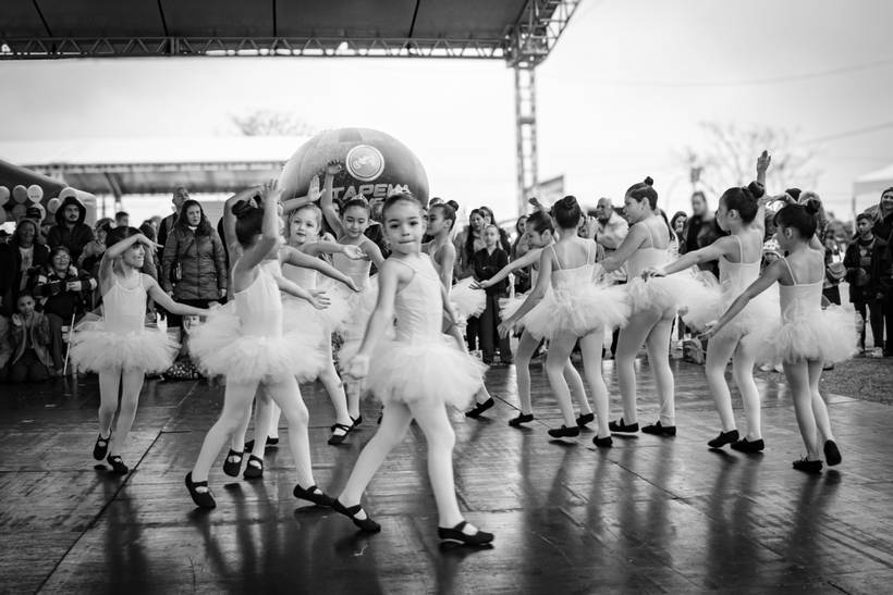 Festa da Tainha 2024 (apresentação da MC Dança e Educação Fisica)