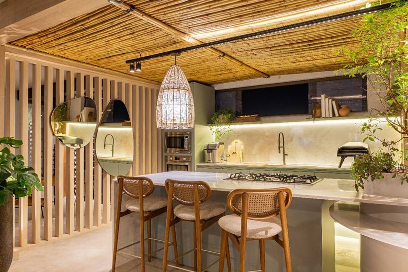 Forro de bambu inteiro