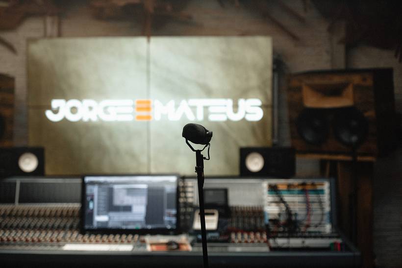 Jorge & Mateus | Clipe ''Dói