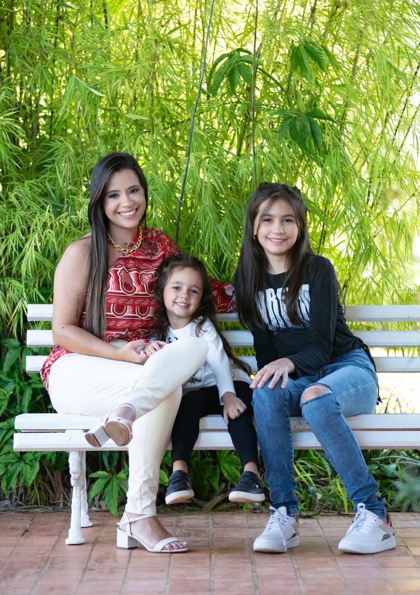 Ensaio Fotográfico Débora Bernadi e família