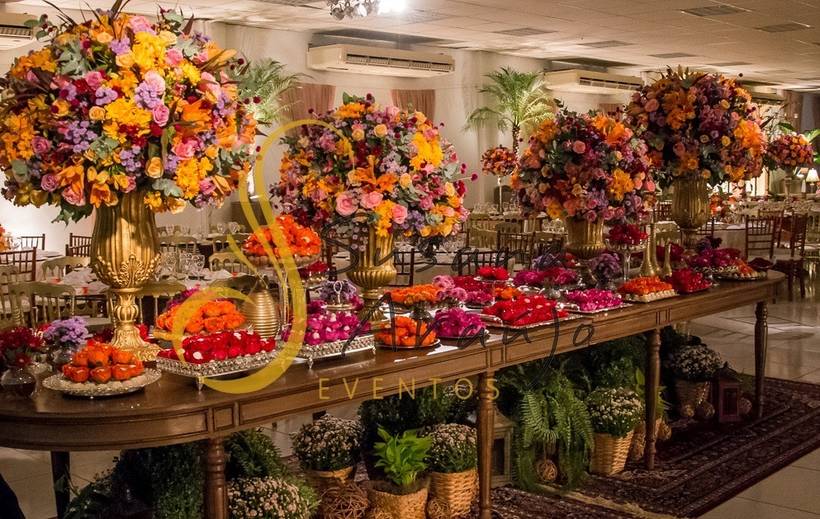 Flores Laranja, rosa, lilás e vinho