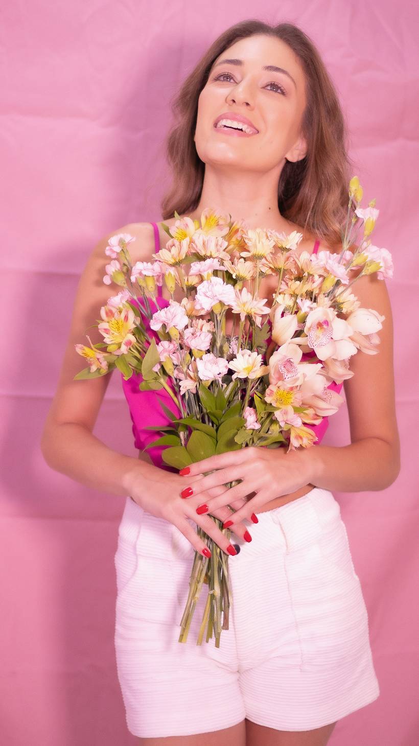 Editorial Laser Rosa -  Yanna Martins