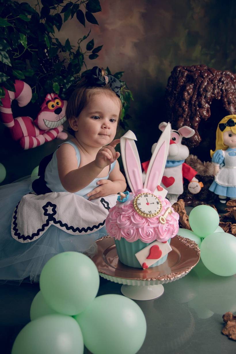 CAKE SMASH