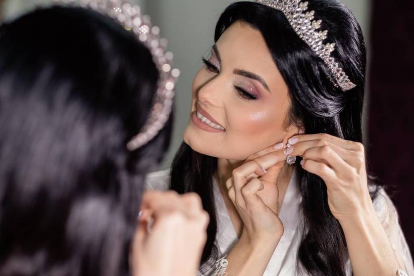 Locação de Acessórios para Noivas e Debutantes