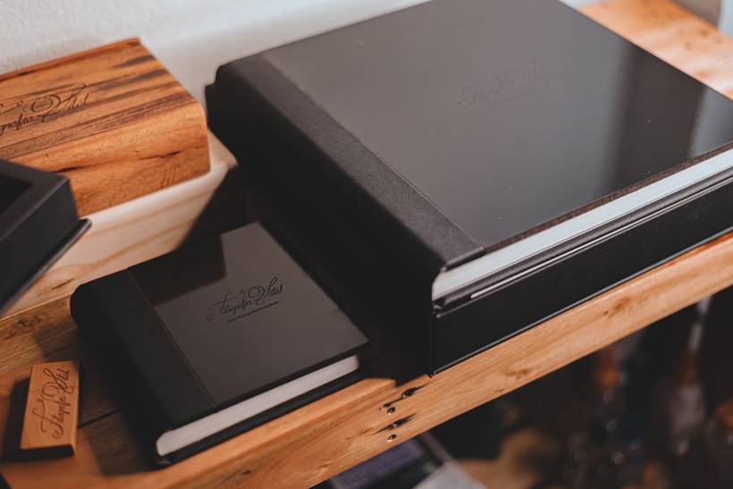 Álbum Black Piano com Cristal Box e Mini Réplica