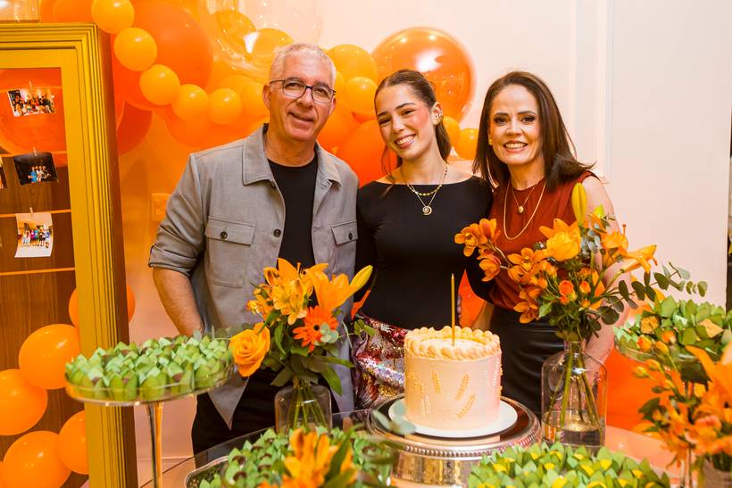 Aniversário de 18 anos da Bia