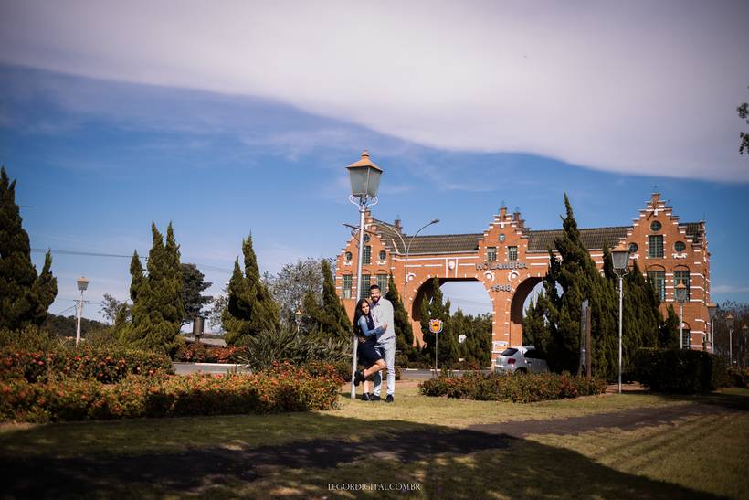 Nayara e Ricardo em Holambra-SP