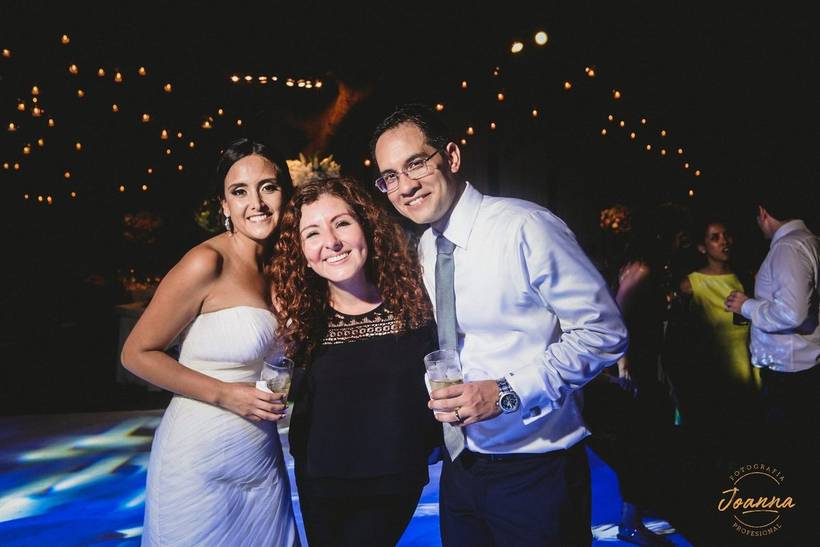 Behind the Scenes of a Wedding Photographer