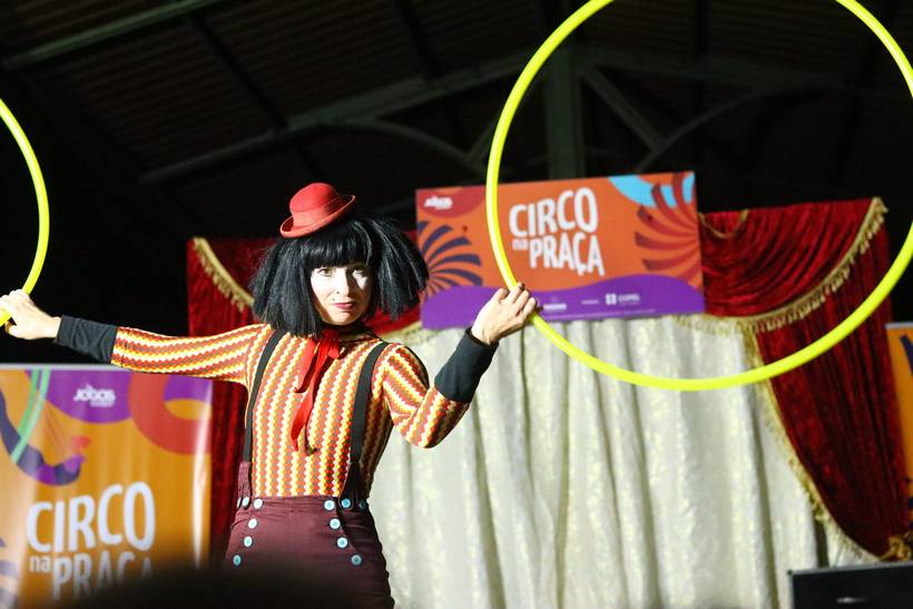 CIRCO NA PRAÇA